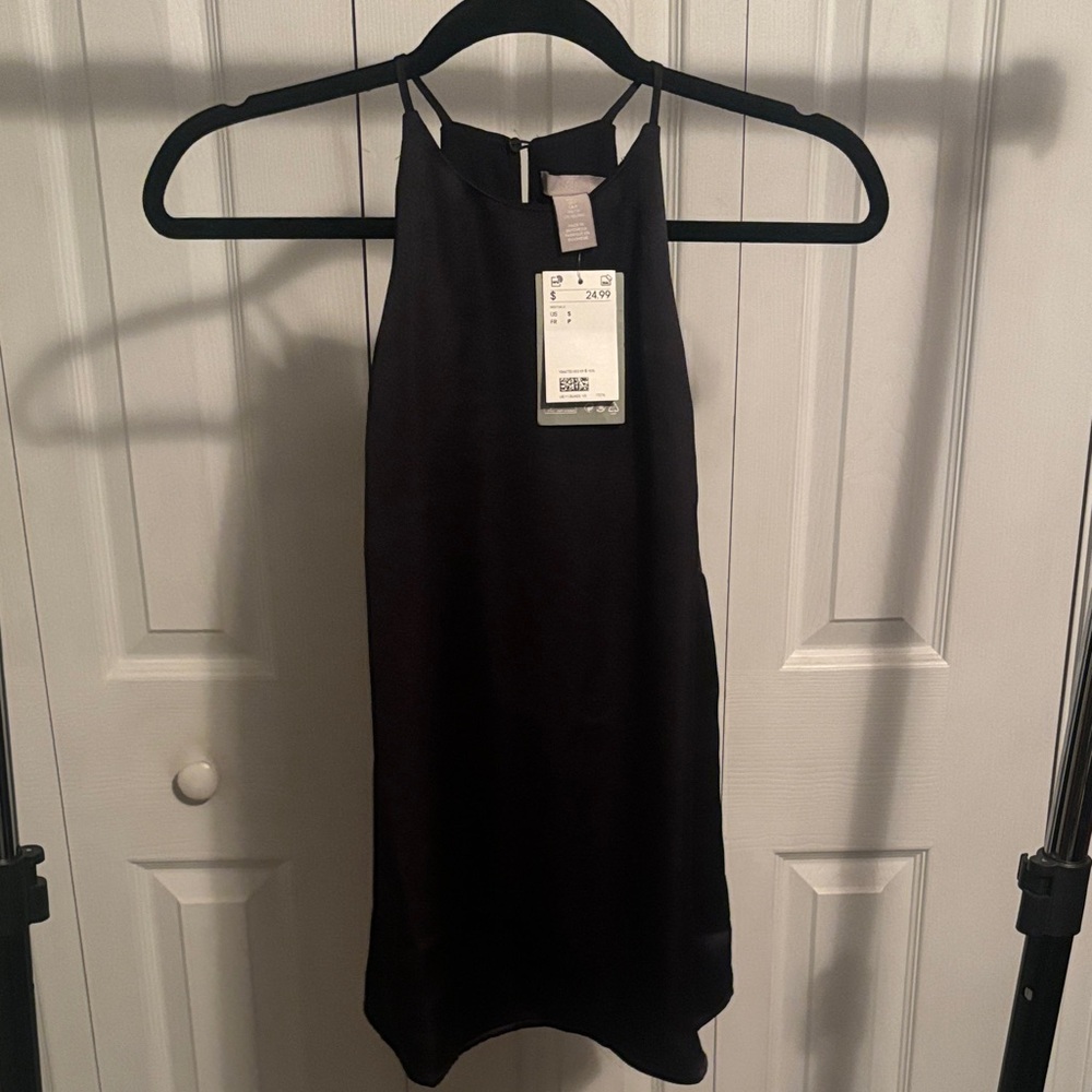H&M Black Sleeveless Halter Top